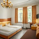 Hotel Spitzberg Garni Pasov
